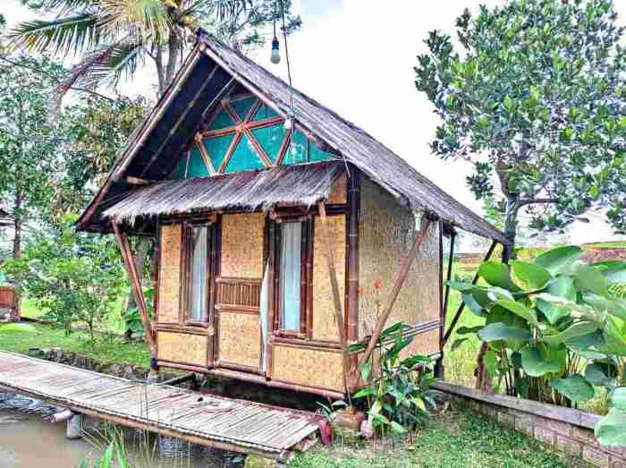 Menginap di homestay di Sukabumi