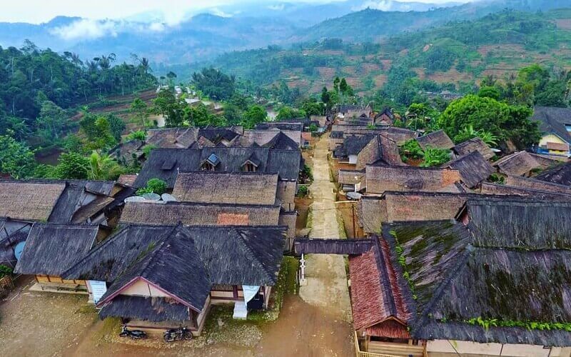 Ciletuh geopark sukabumi pesona alam dikunjungi wajib kly palabuhanratu liburanyuk akamaized perbesar